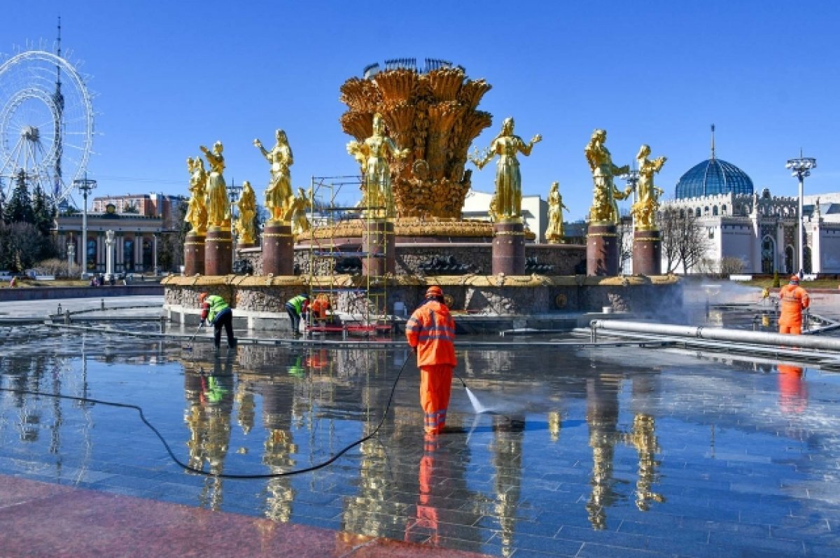    Собянин: на ВДНХ отреставрировано 14 исторических фонтанов