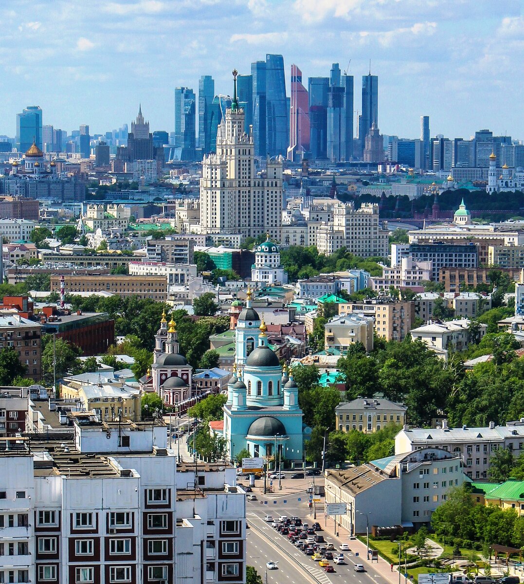 Вид измениться. Кадры Москвы. Высотка на Энтузиастов. Москва Сити фото с дрона