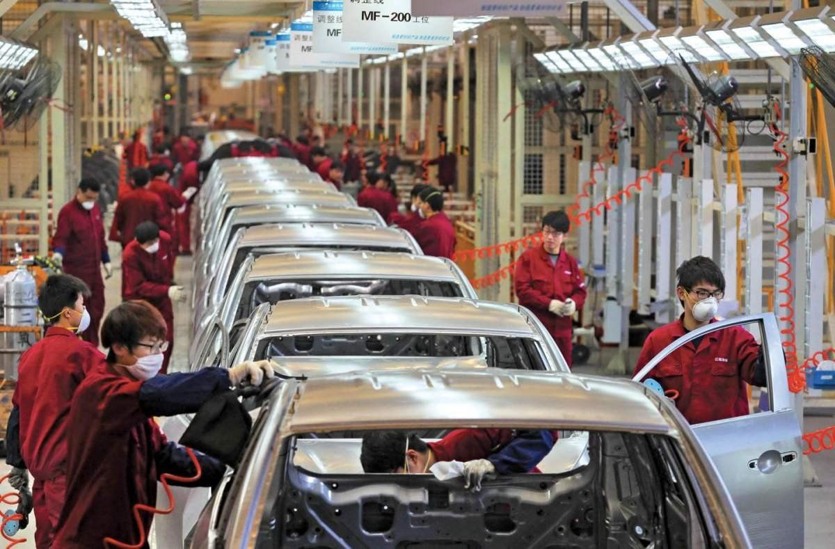 Первый автомобиль в китае. Завод Джак в Китае. Автомобилестроительные компании Китая. Авторынок Китая. Exeed автомобилестроительные компании Китая.