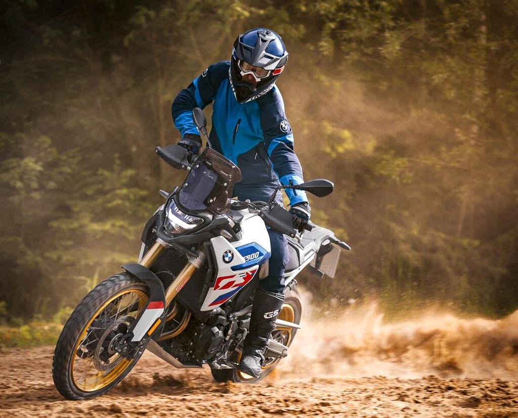 BMW f800gs Adventure 2014 Wallpaper