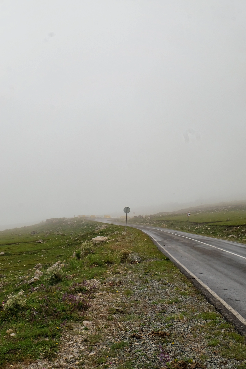 Фото из маршрута по Ингушетии. Трудно передать словами, какие виды открылись после того, как мы выбрались из облаков 