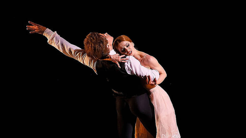 театр гольдони. влюбленные театр.