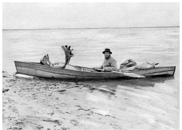 Зензинов возвращается с удачной охоты на северных оленей. 