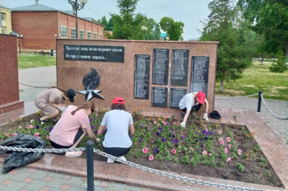   В Тюменском районе за июнь к трудовому лету присоединились 1 026 школьников