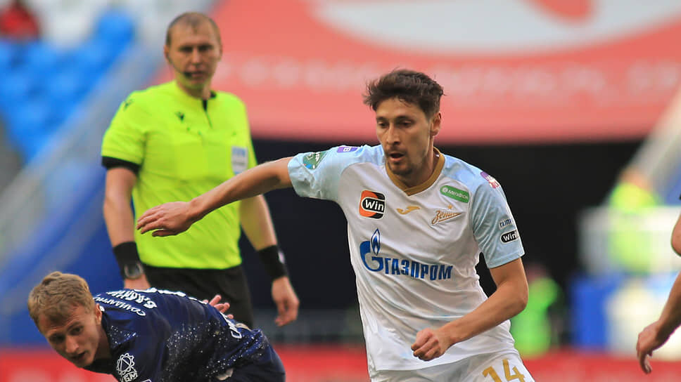 Фото: Юрий Стрелец / Коммерсантъ📷Далер Кузяев