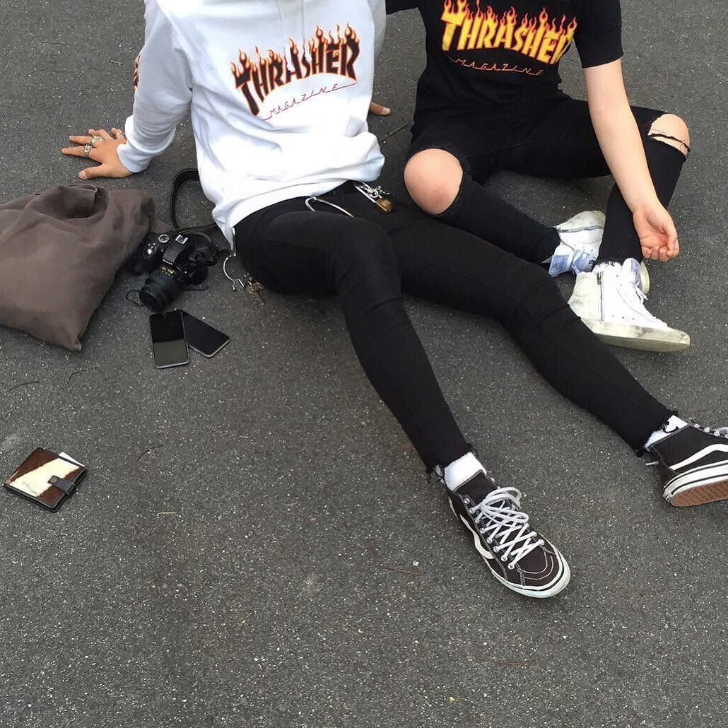 Один из популярных в то время брендов - "Thrasher", История "Thrasher" началась с журнала о  скейтбординге, который основали Кевин Тэтчер , Эрик Свенсон и Фаусто Вителло  в январе 1981 года.