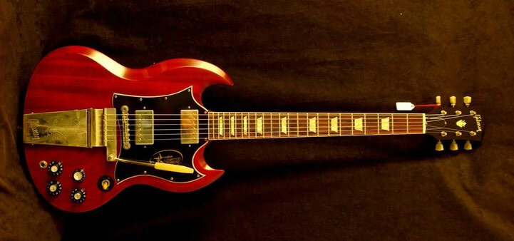 Легендарная Gibson Sg с рычагом тремоло 