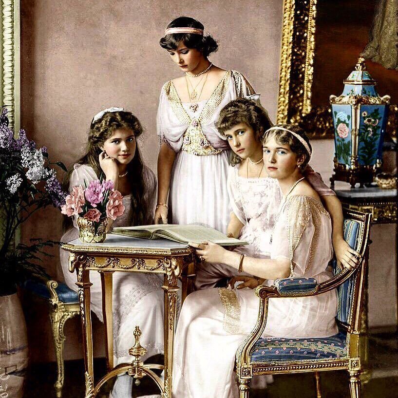 Великие княжны Романовы: Мария, Татьяна, Анастасия и Ольга. Изображение из открытых источников.