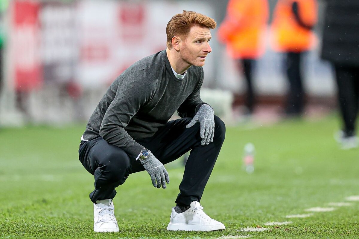 Г. Абаскаль