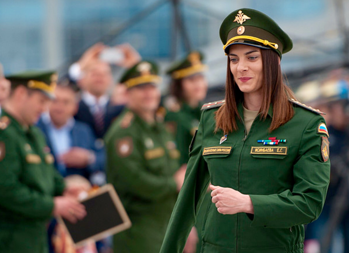 Исинбаева Елена звание военное