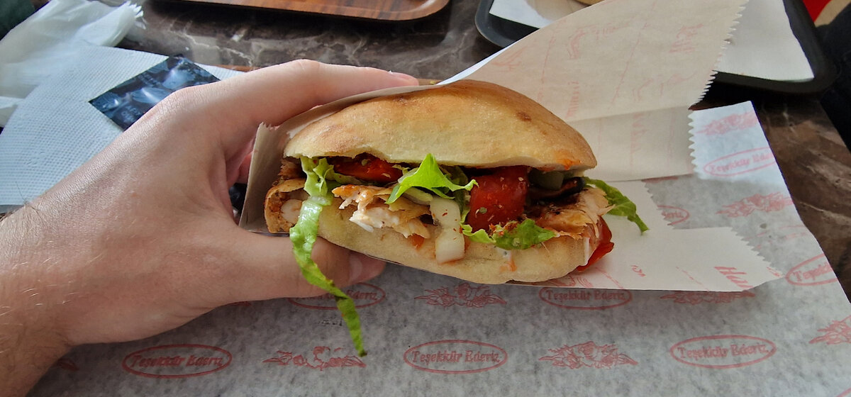 Донер в пите за 30 лир