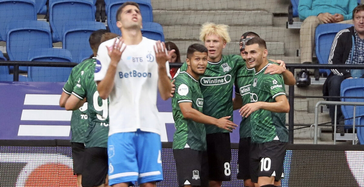 «Краснодар» одержал победу над московским «Динамо» в матче первого тура чемпионата России по футболу сезона‑2023/24.

Встреча, прошедшая в Москве, завершилась со счетом 3:1 в пользу «быков». В составе победителей мячи забили Джон Кордоба, Александр Черников и Жоау Батчи. У «бело‑голубых» отличился Федор Смолов.