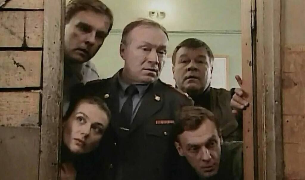 "Улицы разбитых фонарей" 