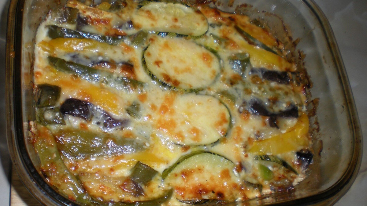    Запеканка с курицей и кабачками