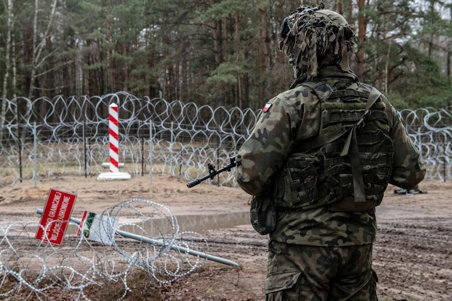    Польско-белорусская граница © EPA/Wojtek Jargilo/ТАСС