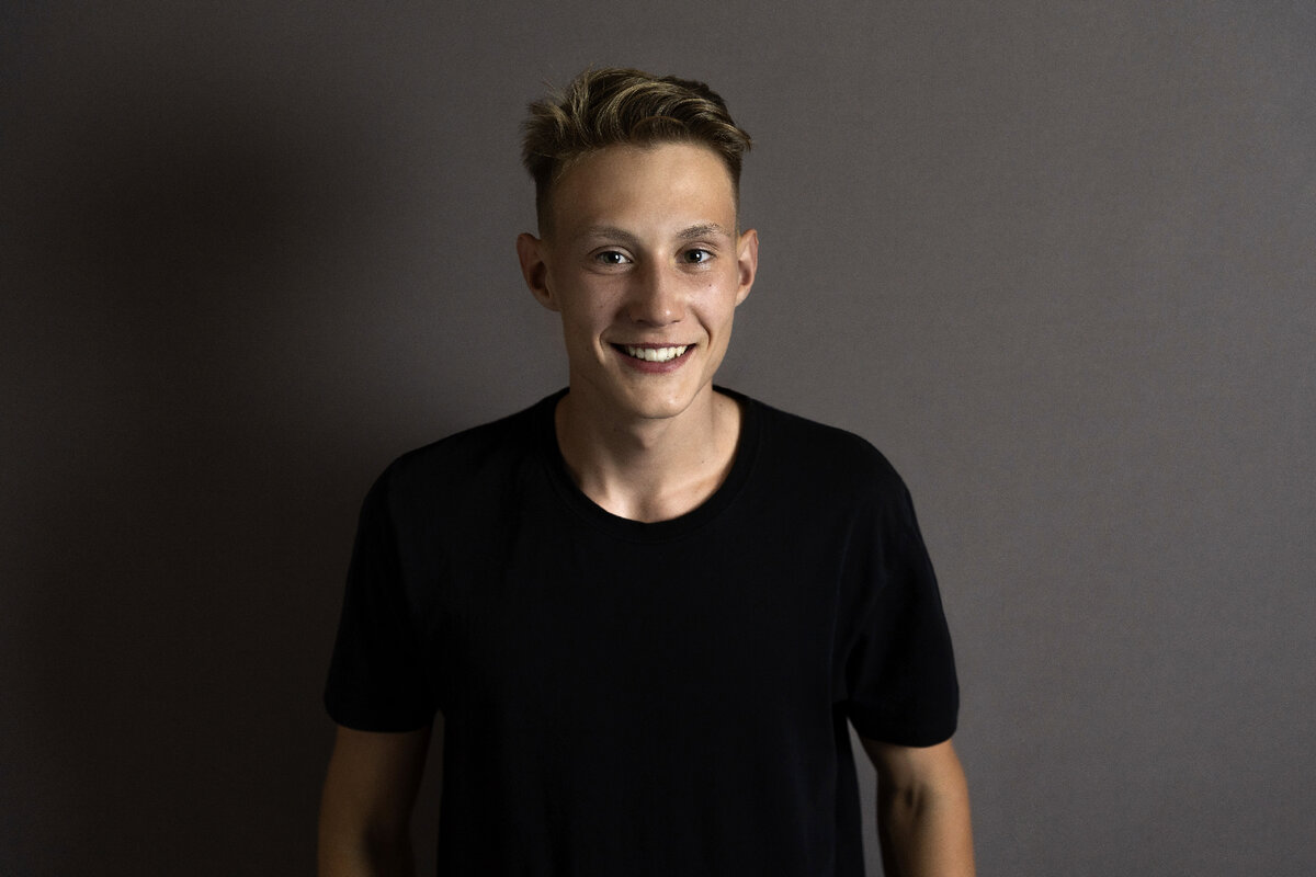 Младший сын-подросток Сергей