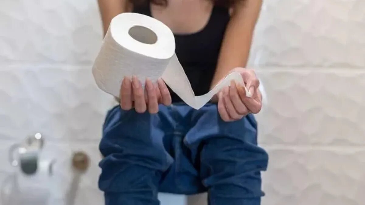 Диарея является одним из признаков камней в желчном пузыре (Изображение: Getty Images)