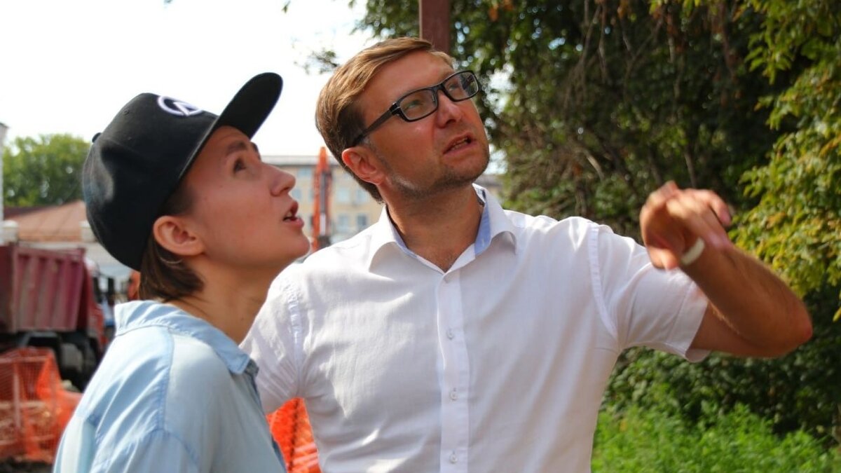     Он украсит стену дома на одной из центральных улиц города.