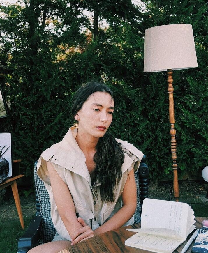 Фото: соцсеть @neslihanatagul 