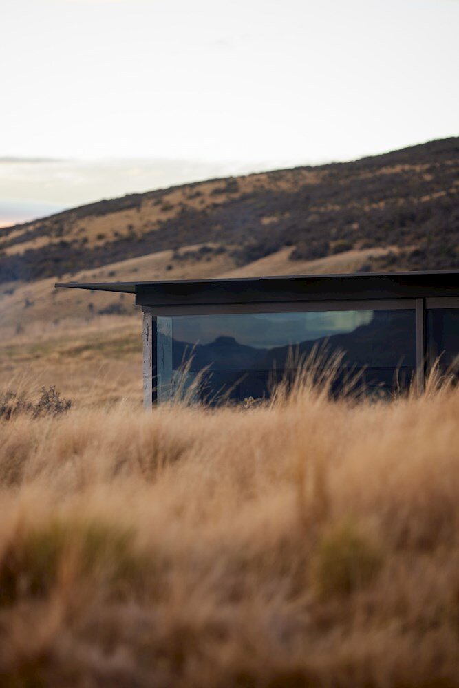 Arch: Fearon Hay | Project: Matagouri | Photo: Simon Wilson | Geo: Wakatipu lake, NZ