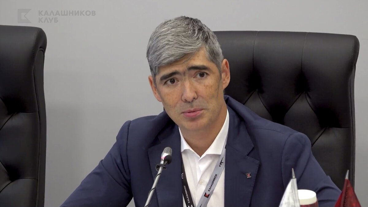     Выступая на круглом столе «Трансформация оружейного сообщества в России» в рамках форума «Армия-2023», президент АО Концерн «Калашников» Алан Лушников заявил, что за последние 30 лет россияне превратились в «общество хоплофобов».