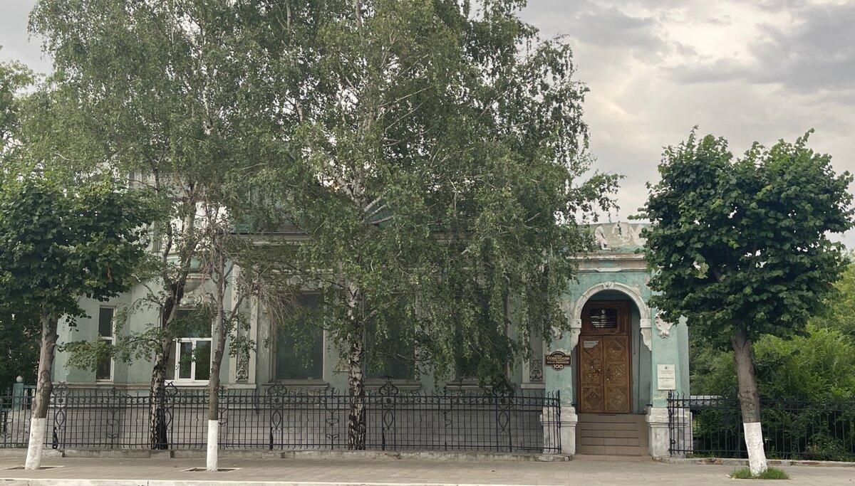 Особняк В.П. Ревякина. Сызрань, ул. Советская, д. 100