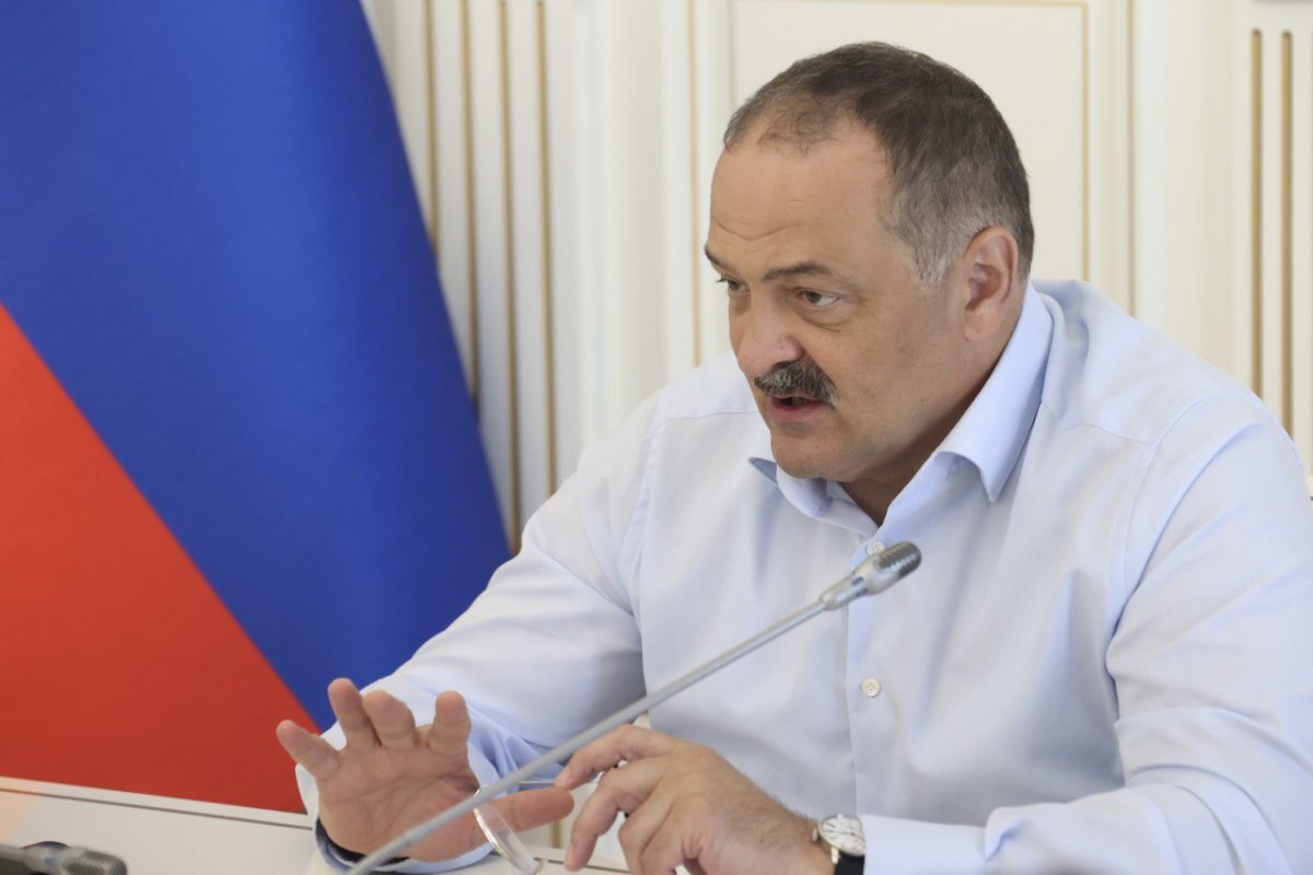    Глава Дагестана пособолезновал семьям погибших в перестрелке в селе Леваши