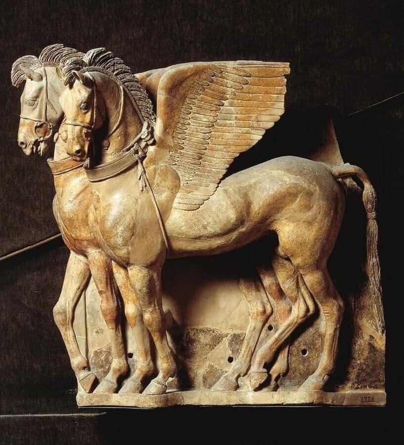 Крылатые кони Тарквинии