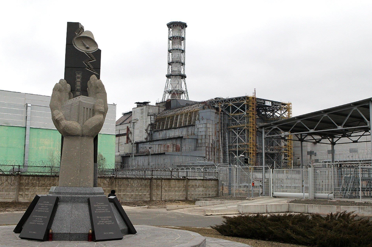 Случаи на чернобыльской аэс. 4 Энергоблок ЧАЭС. Чернобыль авария на АЭС. Авария на ЧАЭС 1986 Чернобыль. 4 Энергоблок ЧАЭС 1986.