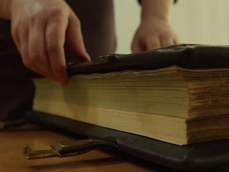     кадр из фильма "Апостол"