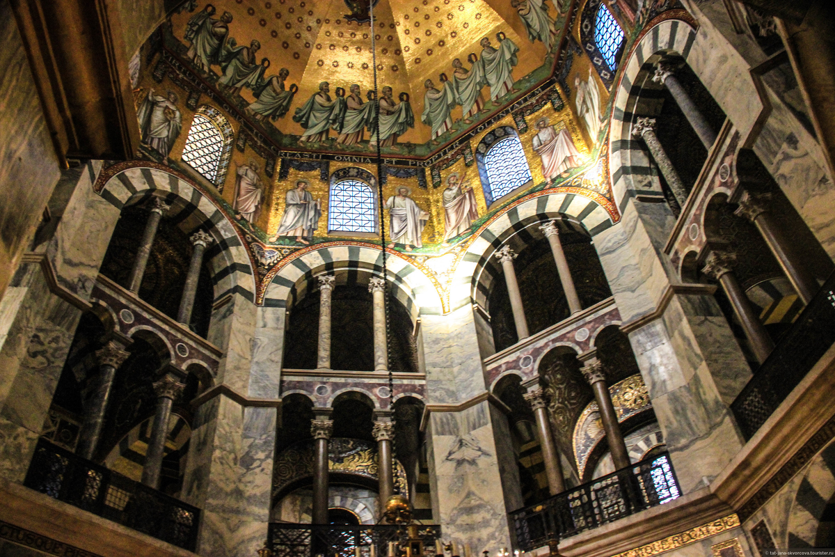 Дворцовая Капелла в Аахене