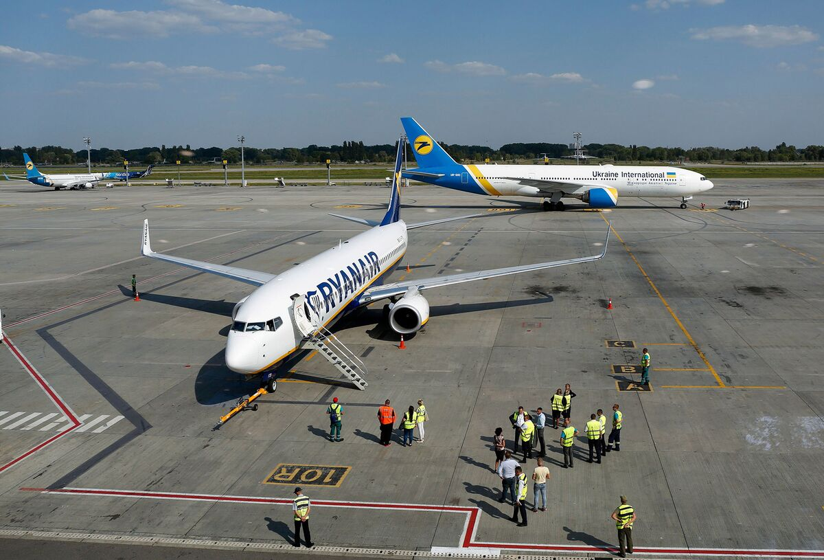 Boeing 737-8AS авиакомпании Ryanair припаркован в аэропорту Борисполь.Фото: Анатолий Степанов / AFP / Getty Images