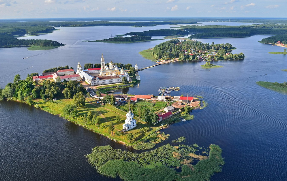 ТОП-10 красивейших мест для летней рыбалки и кемпинга | ПФ Берег | Палатки,  печи, лодки | Дзен