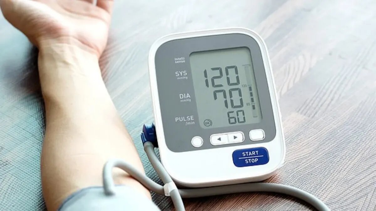 Артериальное давление естественным образом повышается и понижается в течение дня, что затрудняет лечение. Фото: ShutterStock