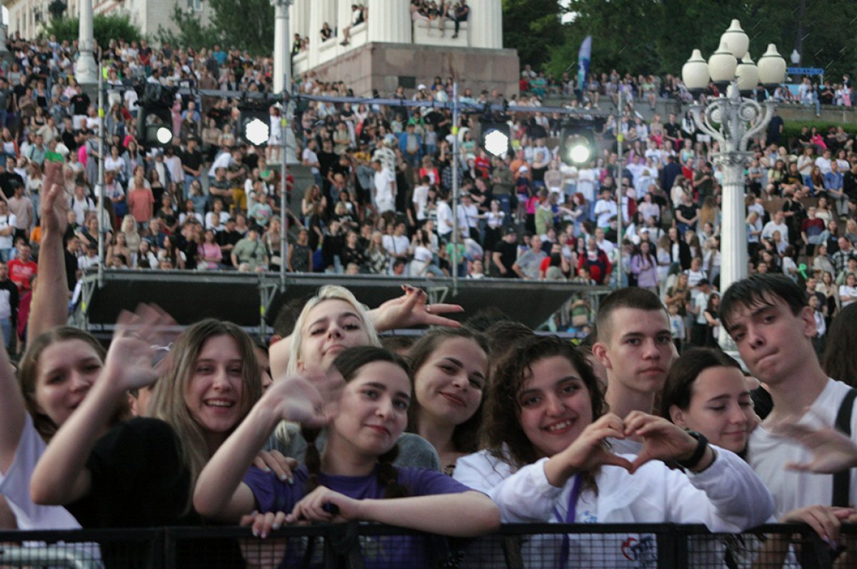    Праздники – это хорошо, но жители центра им уже не рады...