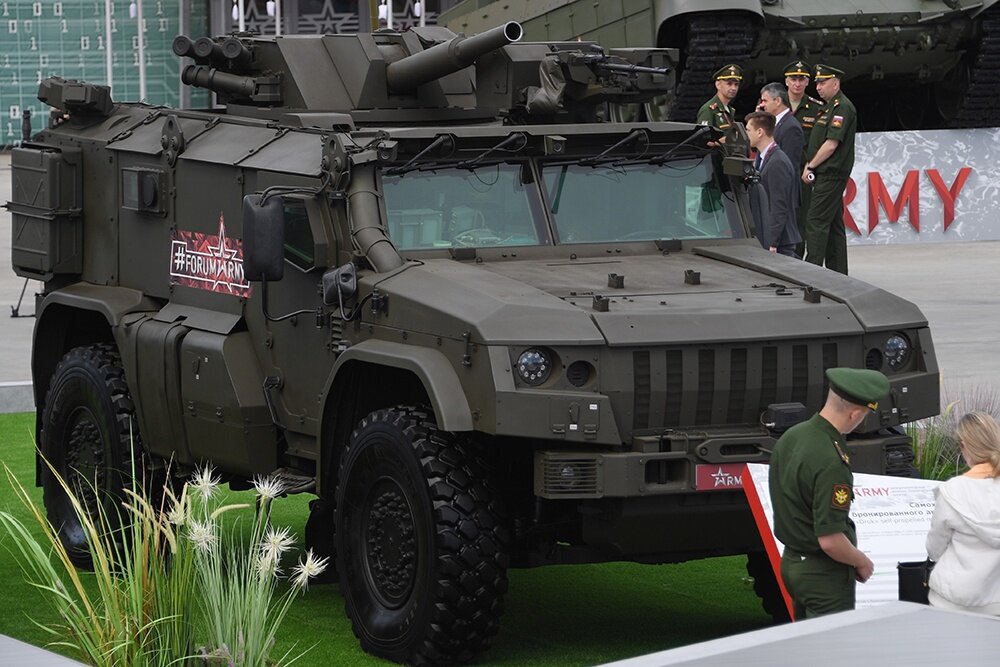 Самоходный миномёт "Дрок" на выставке вооружений "Армия-2019"