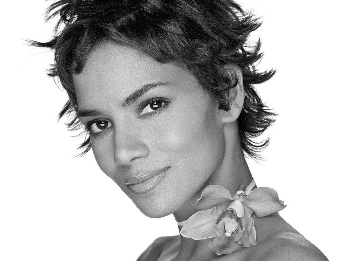 Хэлли Берри