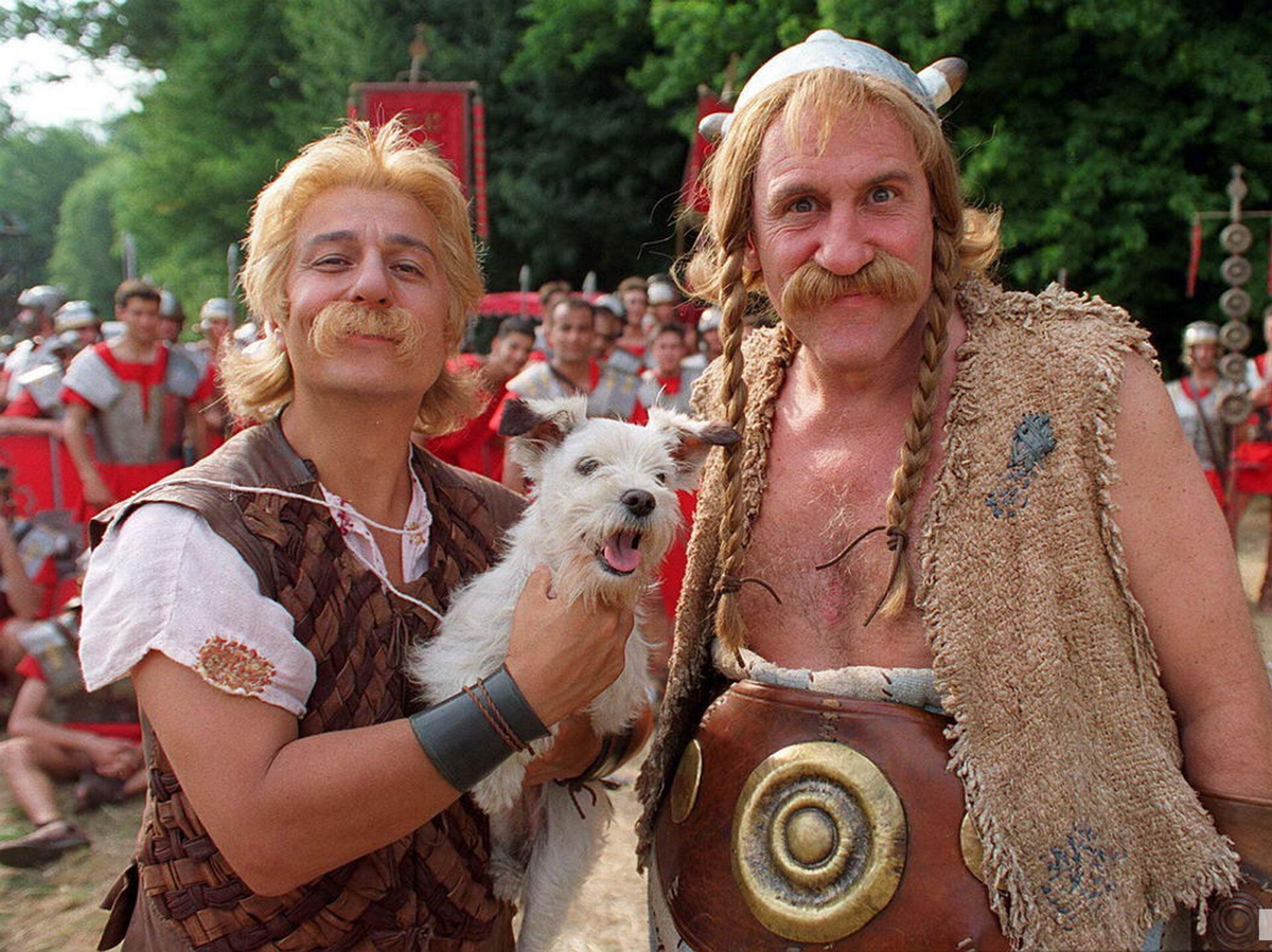 Кристиан Клавье и Жерар Депардье в фильме "Астерикс и Обеликс против Цезаря"