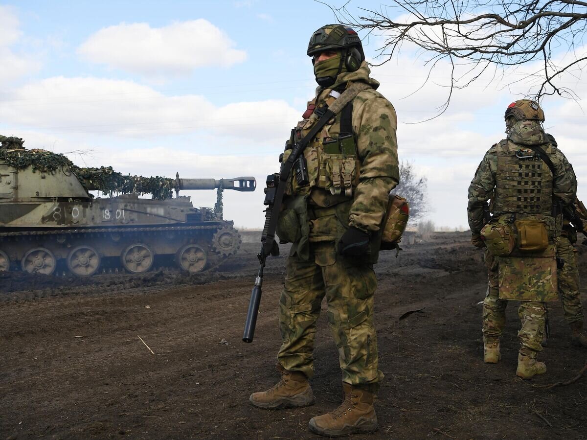    Морские пехотинцы Черноморского флота РФ на позициях в зоне проведения спецоперации© РИА Новости / Алексей Майшев