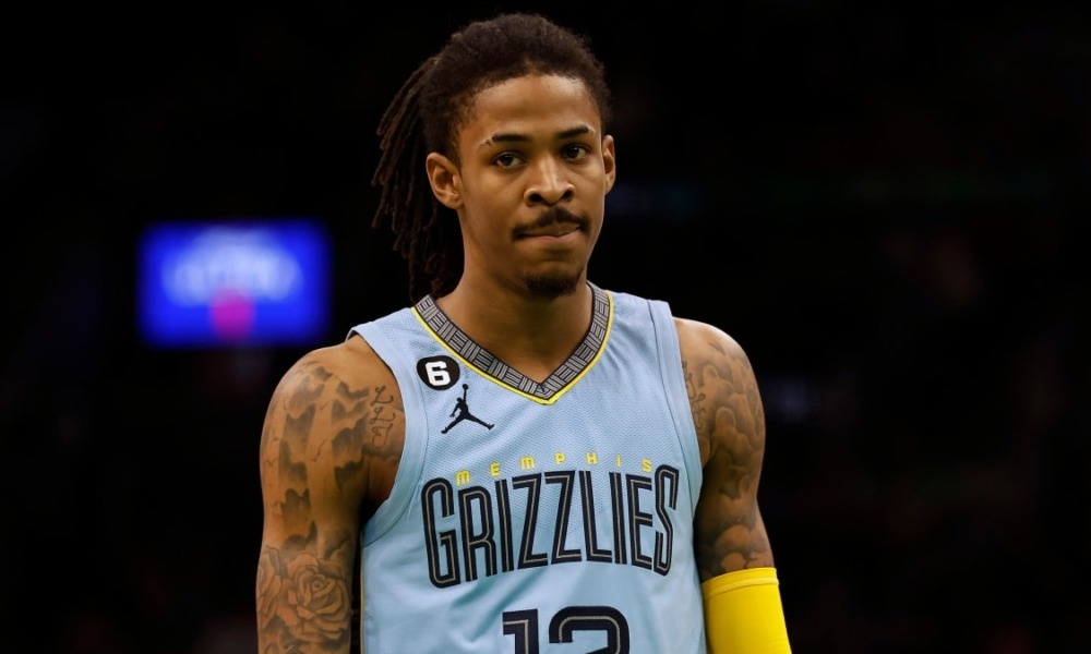 ❗️Баскетболист «Мемфиса» Джа Морэнт потеряет около 60 млн долларов (более 5 млрд рублей) из-за второй дисквалификации за демонстрацию оружия в соцсетях: игрок не получит зарплату за 25 матчей дисквалификации в следующем сезоне НБА, лишится бонусов и спонсорских контрактов — ESPN