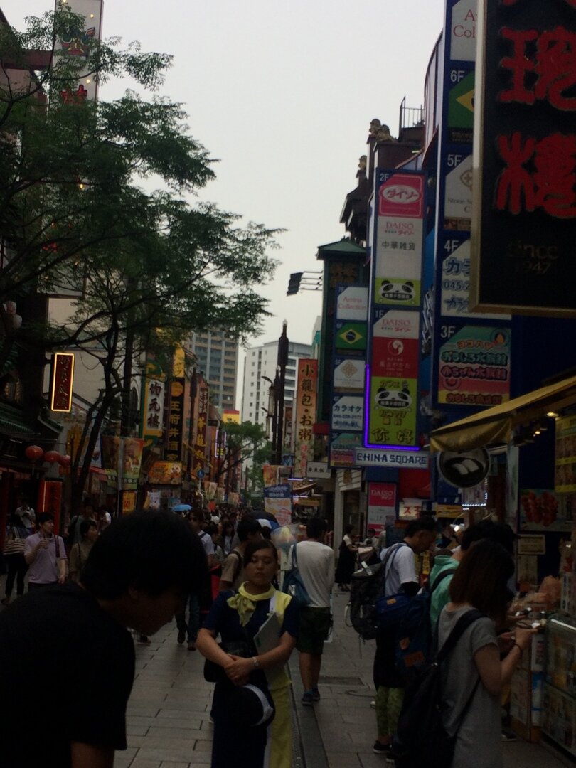 Ярко и многолюдно как в Китае)) Фото автора