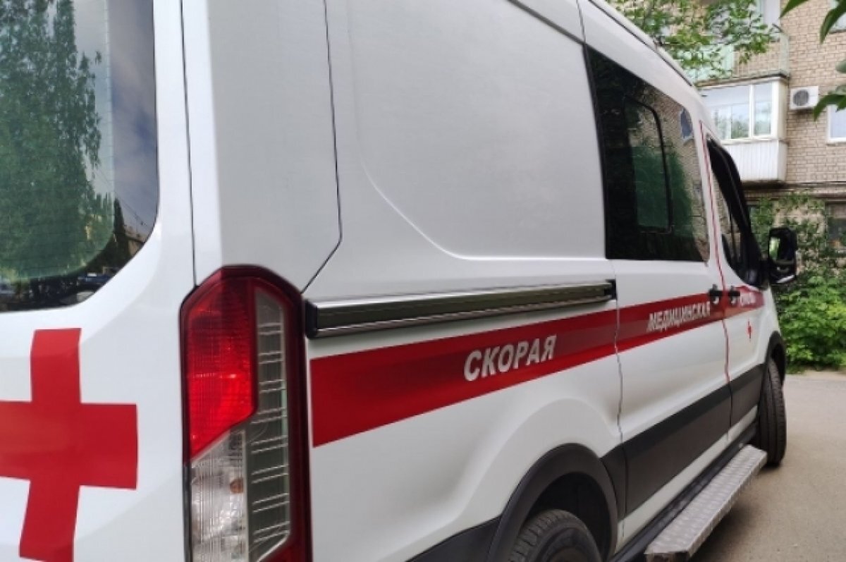    Пьяный белгородец угрожал медикам скорой помощи и бил по корпусу авто