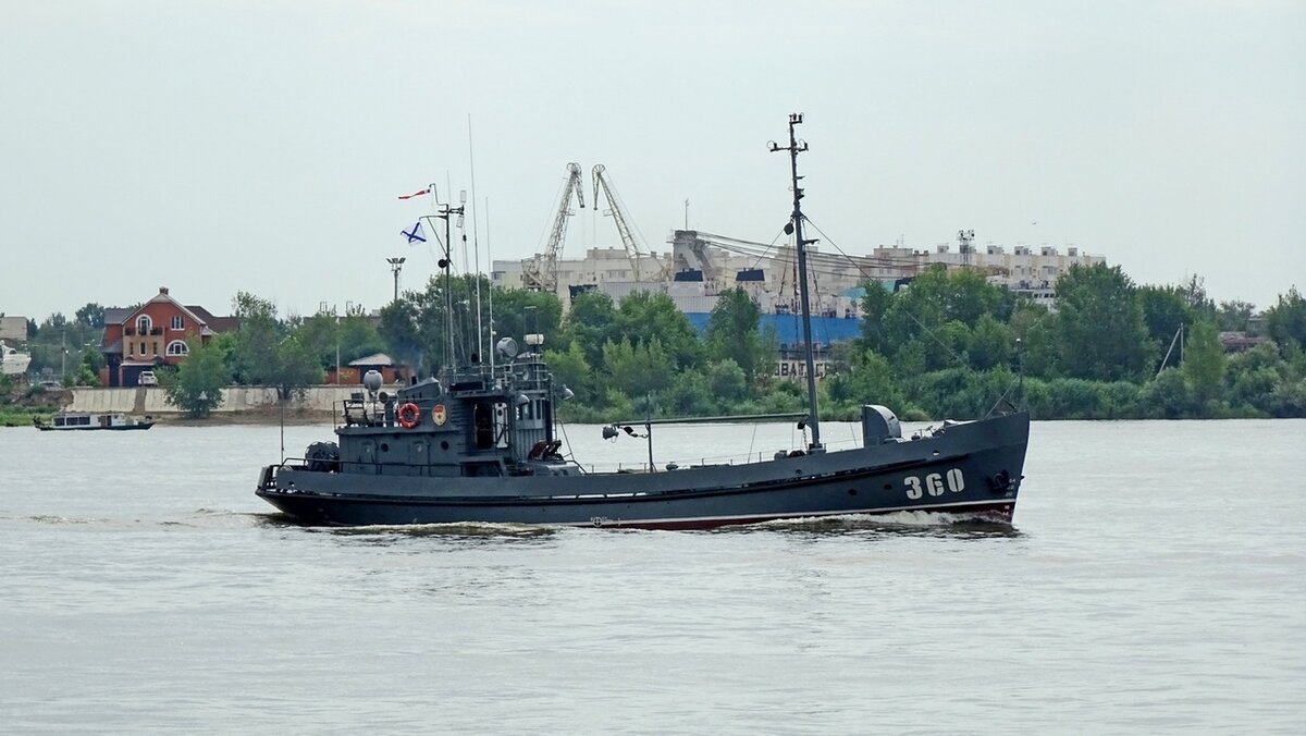 Фото судна дбэ проект 697