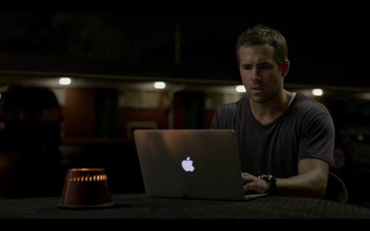 Райан Рейнольдс