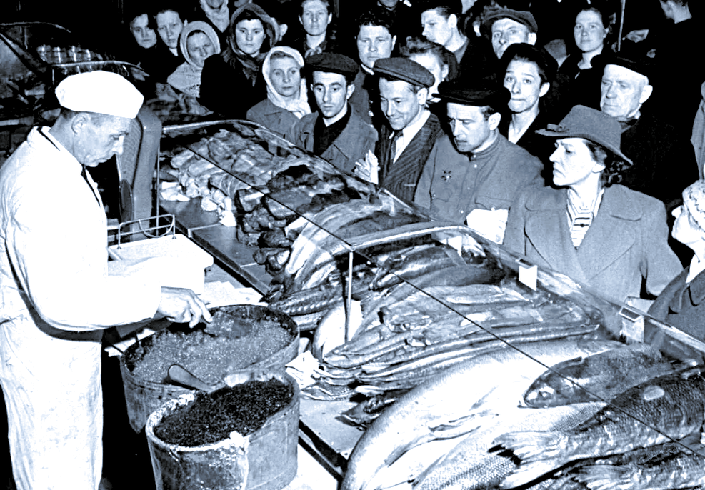 Советский рыбный магазин, конец 50-х.