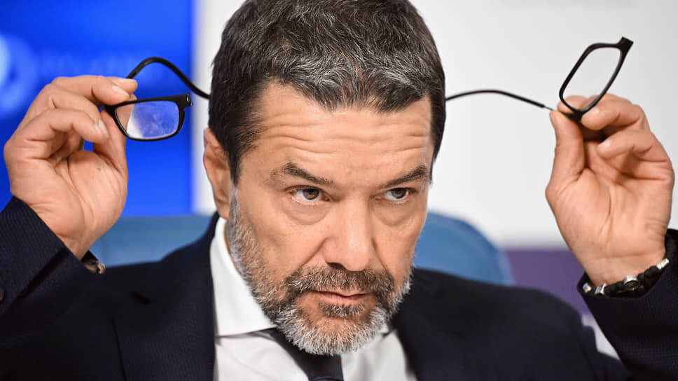    Москва. Депутат Госдумы, глава пресс-службы КПРФ Александр Ющенко на брифинге партии, посвященном результатам завершившейся избирательной кампании Иван Водопьянов/Коммерсантъ