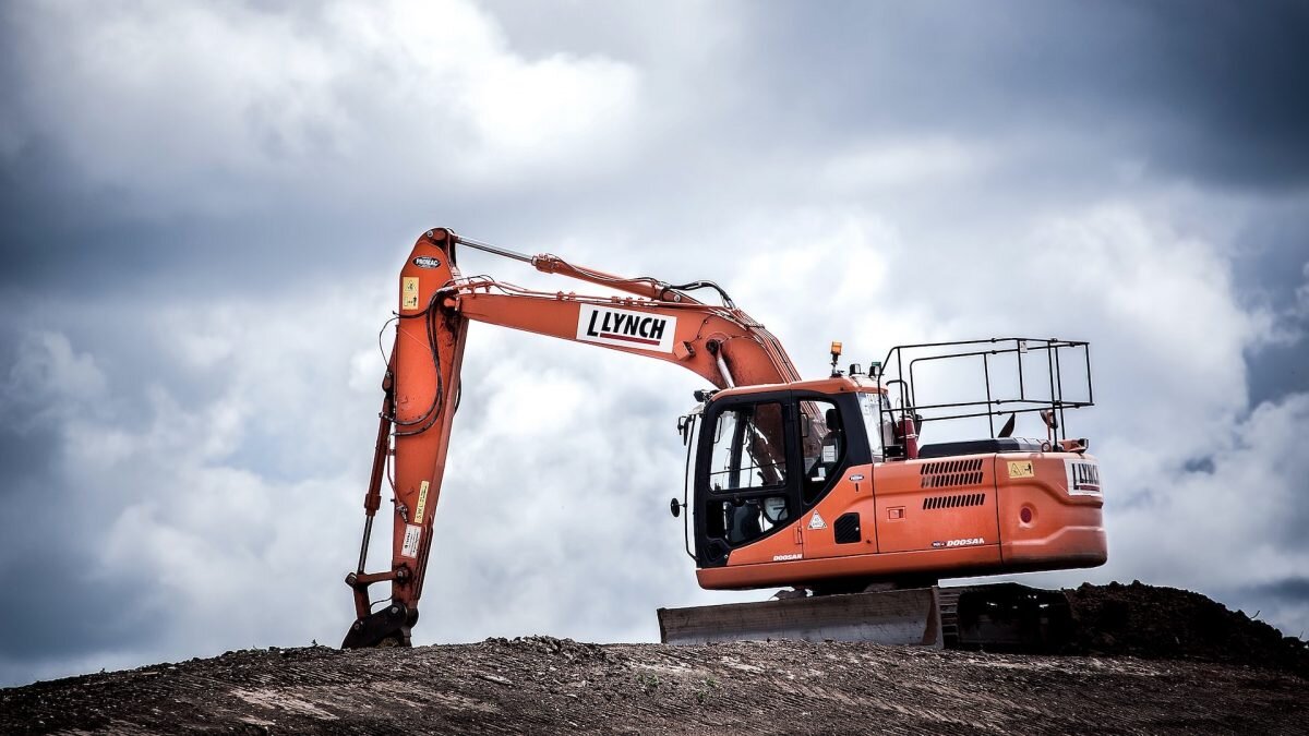    Фото: Luke Besley / Unsplash Август Макаров