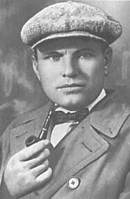 Харитон Никанорович Славороссов (Семененко) (29 сентября [11 октября] 1886, село Домашлин, Черниговская губерния, Российская империя — 1941, Медвежьегорск, Карело-Финская ССР, СССР) — русский и советский лётчик, один из пионеров русской и мировой авиации, инженер, преподаватель, спортсмен