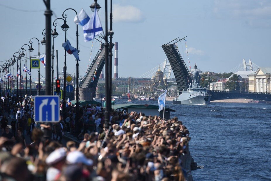    Парад ко Дню ВМФ в Петербурге, 30 июля 2023 года. Автор фото: Александр Коряков / "Коммерсантъ"