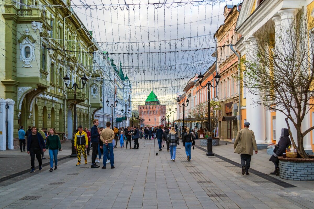 Большая Покровская улица Алексей Трефилов. Собственная работа, CC BY-SA 4.0, https://commons.wikimedia.org/w/index.php?curid=118059043